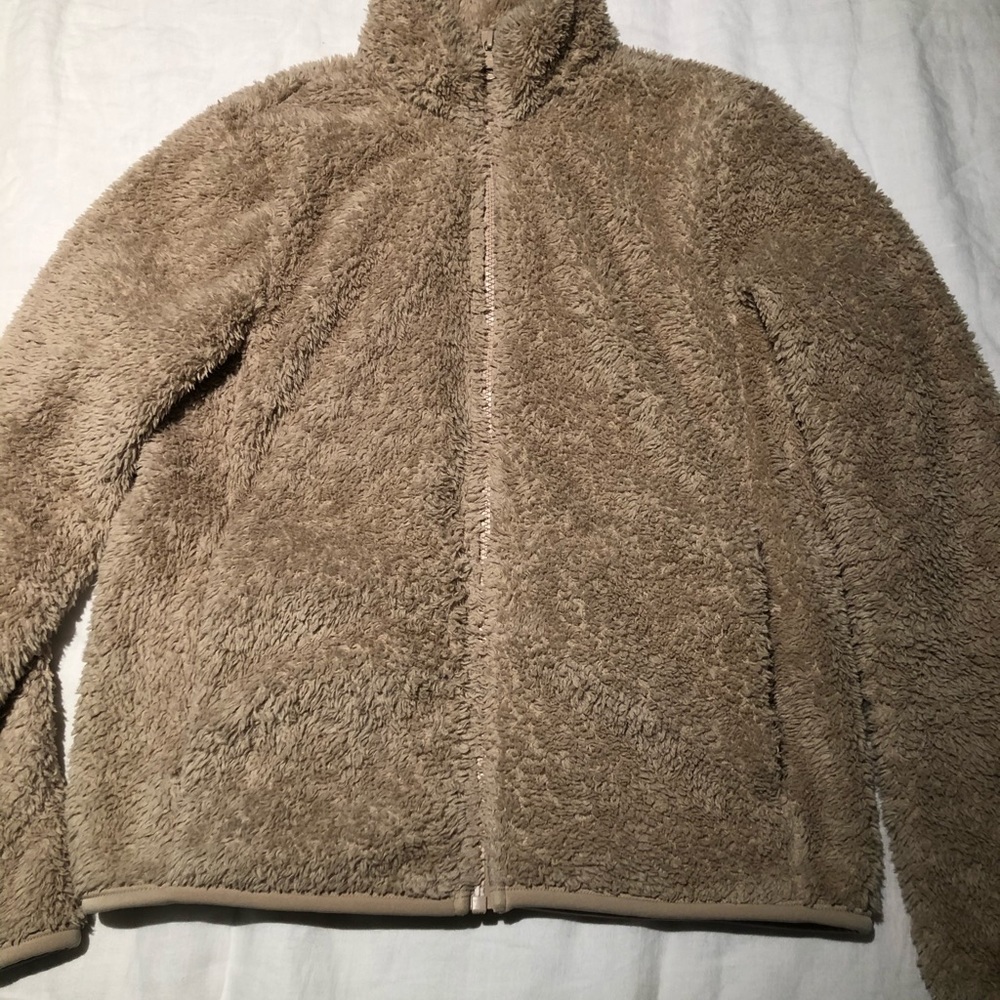 Uniqlo fleece jacket